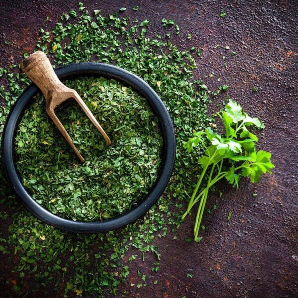 Premiumherbs Parsley 19 600x600